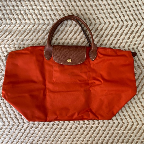 Medium Le Pliage Top Handle Orange Nylon Tote - Picture 4 of 4